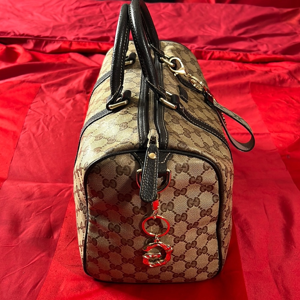 Authentic GUCCI Duffle Bag GG  Leather/wallet  Gucci Vintage Wallet/ small spot! - Picture 4 of 16